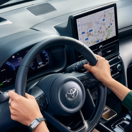 YARIS CROSS (2)