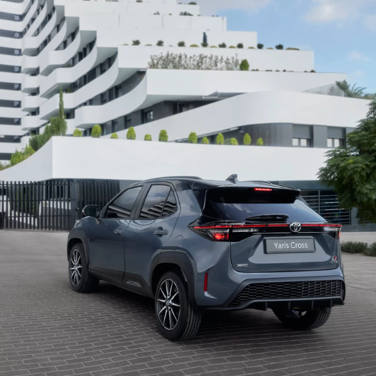 YARIS CROSS (3)